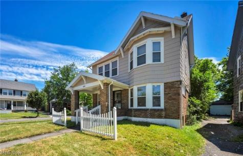 3326 Yorkshire Road Cleveland Heights OH 44118