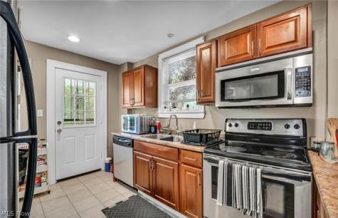 3326 Yorkshire Road Cleveland Heights OH 44118