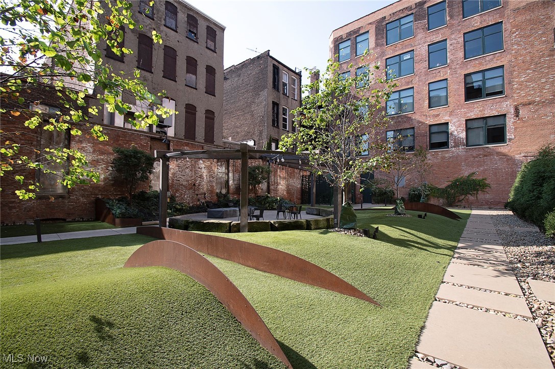 725 Johnson Court Cleveland OH 44113