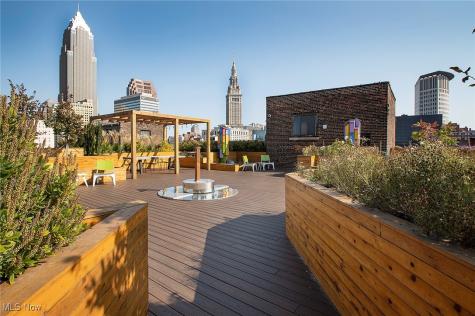 725 Johnson Court Cleveland OH 44113