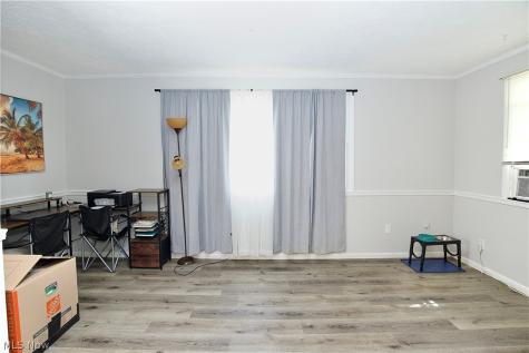 6117 Ira Avenue Brooklyn OH 44144