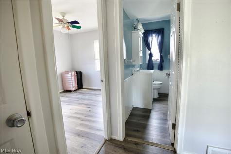 6117 Ira Avenue Brooklyn OH 44144