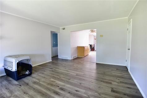 6117 Ira Avenue Brooklyn OH 44144