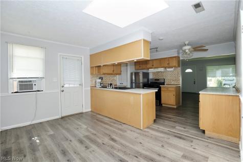 6117 Ira Avenue Brooklyn OH 44144