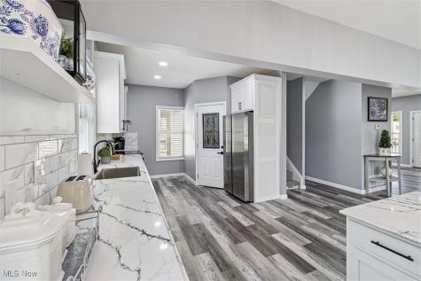 1962 W 96th Street Cleveland OH 44102