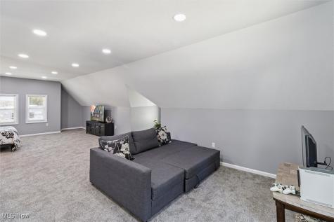 1962 W 96th Street Cleveland OH 44102