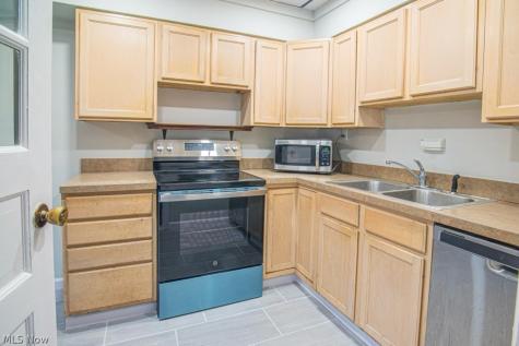 1399 Barlow Road Hudson OH 44236