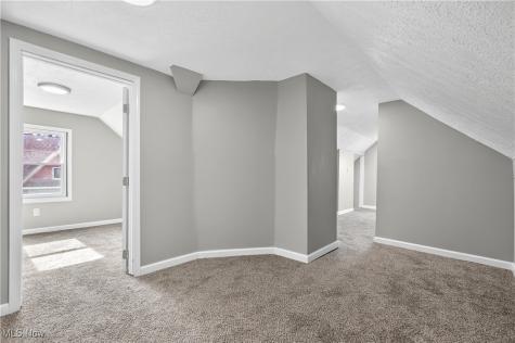 13608 Earlwood Road Cleveland OH 44110