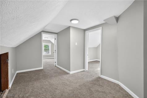 13608 Earlwood Road Cleveland OH 44110