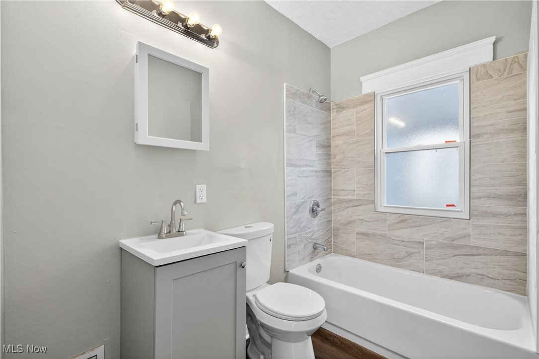 13608 Earlwood Road Cleveland OH 44110