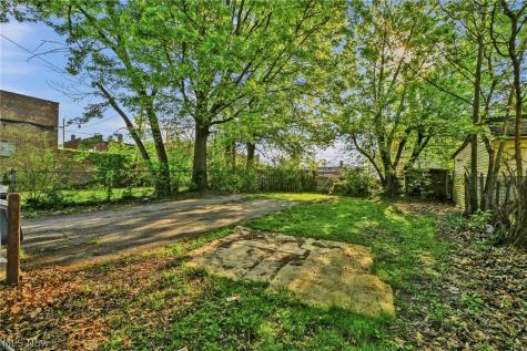 2893 E 119th Street Cleveland OH 44120