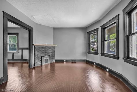 2893 E 119th Street Cleveland OH 44120