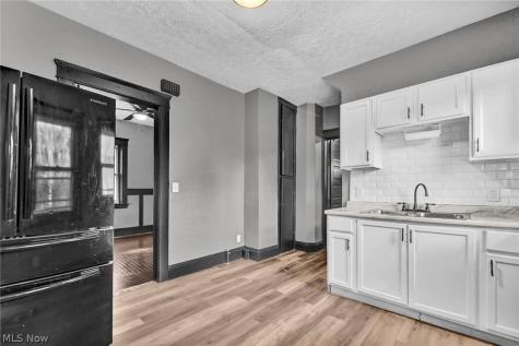 2893 E 119th Street Cleveland OH 44120