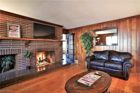 4184 Hunsicker Drive Akron OH 44319