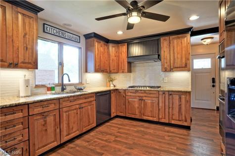 4184 Hunsicker Drive Akron OH 44319