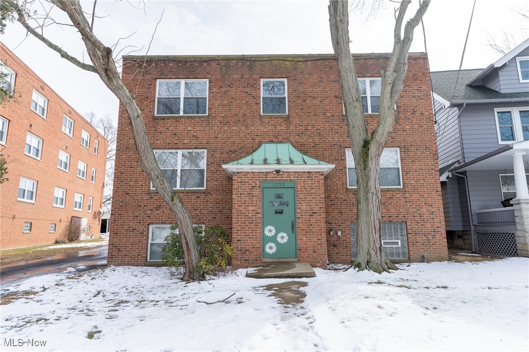 1335 Mathews Avenue Lakewood OH 44107