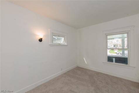 1519 Ridgewood Avenue Lakewood OH 44107