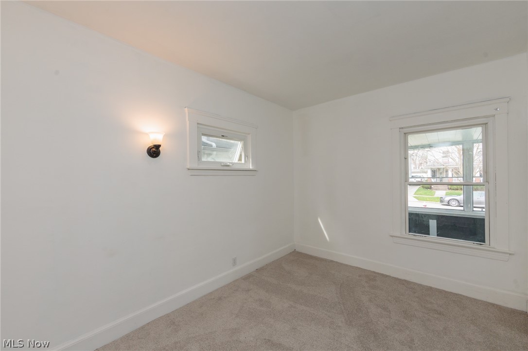 1519 Ridgewood Avenue Lakewood OH 44107