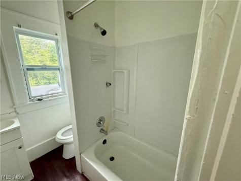 895 Beardsley Street Akron OH 44311