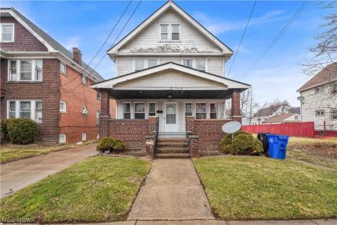 16119 Parkgrove Avenue Cleveland OH 44110