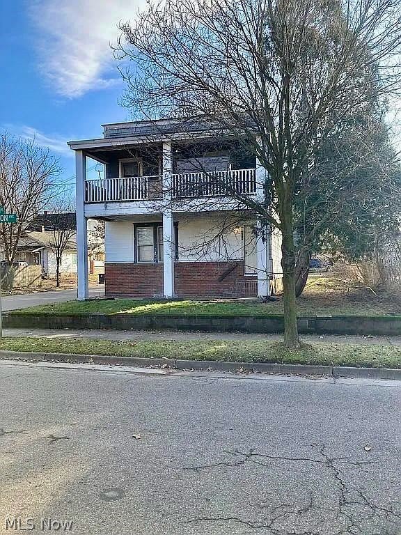 404 Stanton Avenue Akron OH 44301