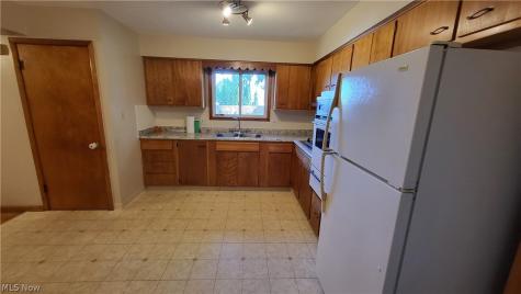 4699 Century Circle Brooklyn OH 44144