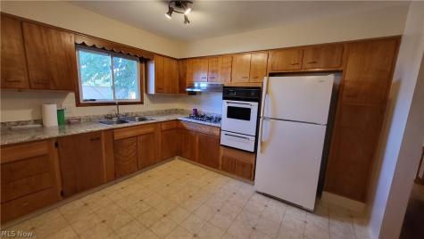 4699 Century Circle Brooklyn OH 44144