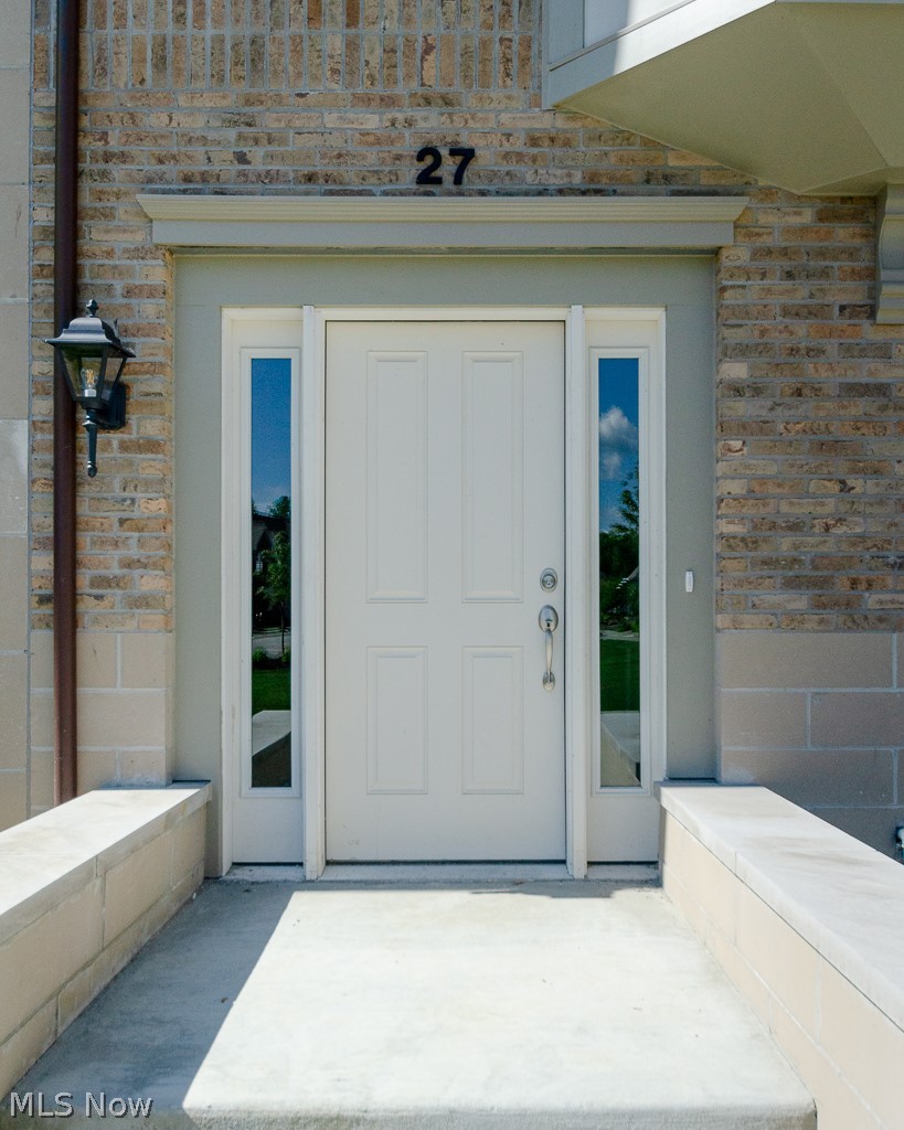 27 Ashbourne Drive Westlake OH 44145