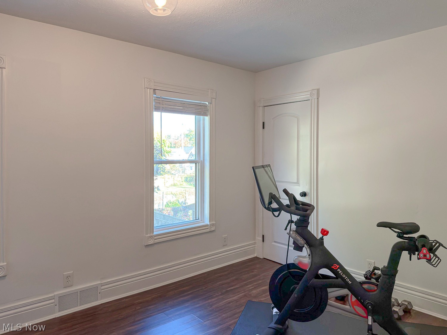 1909 W 52nd Street Cleveland OH 44102