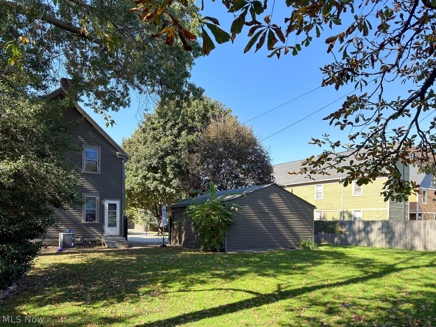 1909 W 52nd Street Cleveland OH 44102