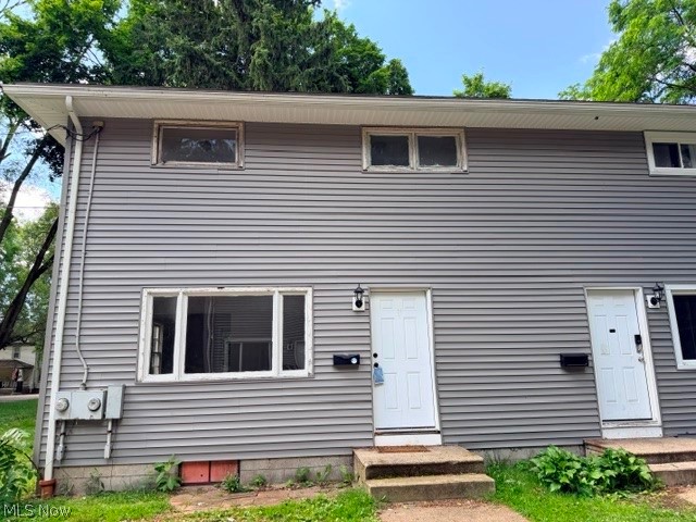 208 Barder Avenue Akron OH 44305
