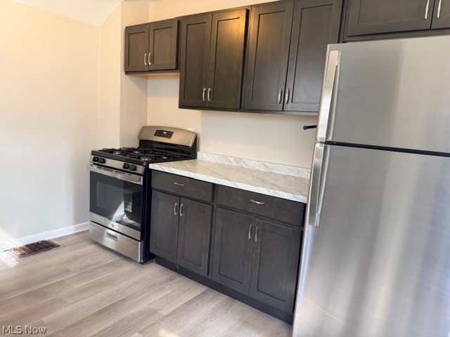 208 Barder Avenue Akron OH 44305