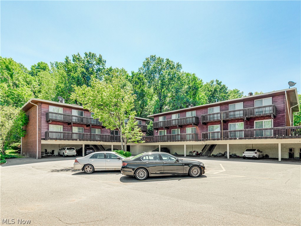 Fairlawn OH, 2550 Chamberlain Road, Unit B-3