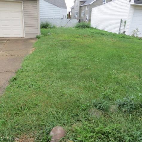 7502 Arden Avenue Parma OH 44129