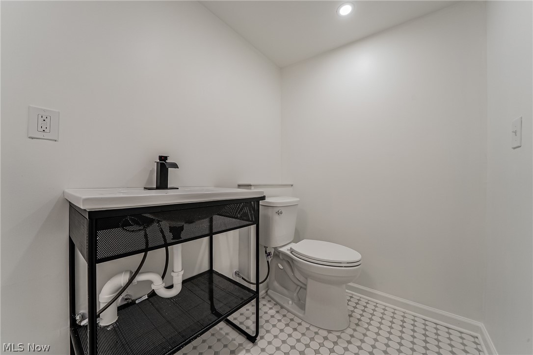 2640 Carmen Drive Rocky River OH 44116