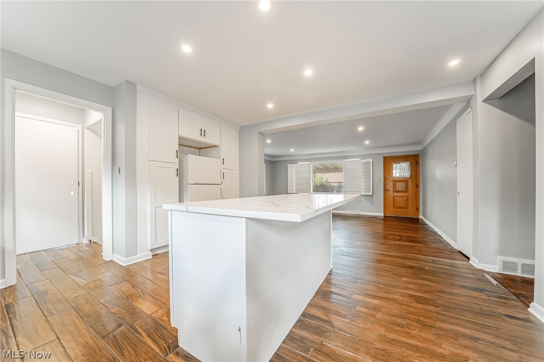 2640 Carmen Drive Rocky River OH 44116
