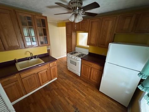791 Mannering Road Eastlake OH 44095
