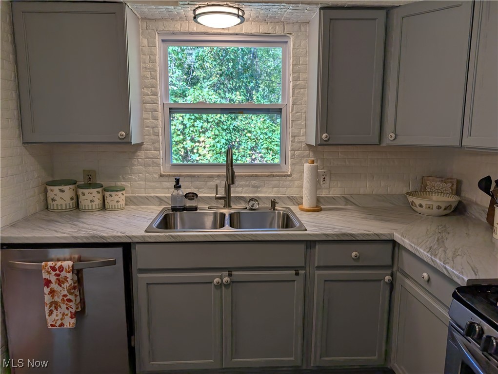 1494 Hilton Drive Akron OH 44313