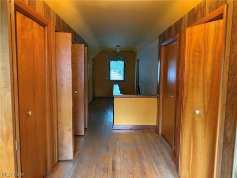 59 S Pershing Avenue Akron OH 44313