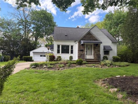 59 S Pershing Avenue Akron OH 44313