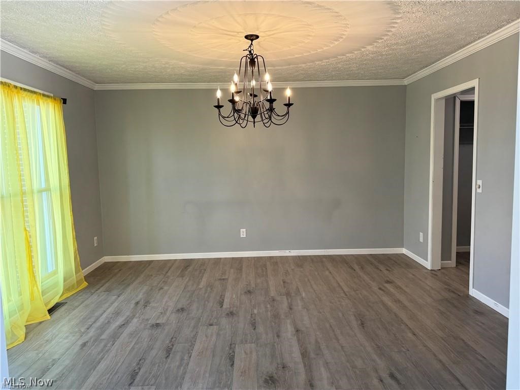 242 Ravenshollow Drive Cuyahoga Falls OH 44223