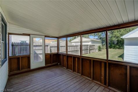 541 Helper Drive Bedford OH 44146