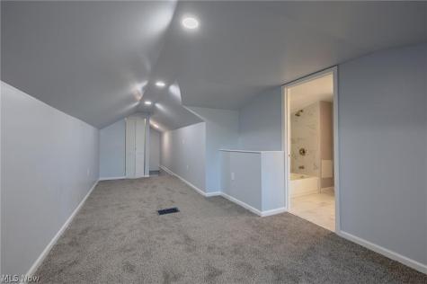 34469 Roberts Road Eastlake OH 44095