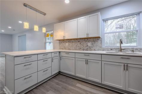 34469 Roberts Road Eastlake OH 44095