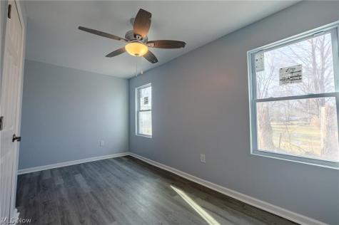 34469 Roberts Road Eastlake OH 44095