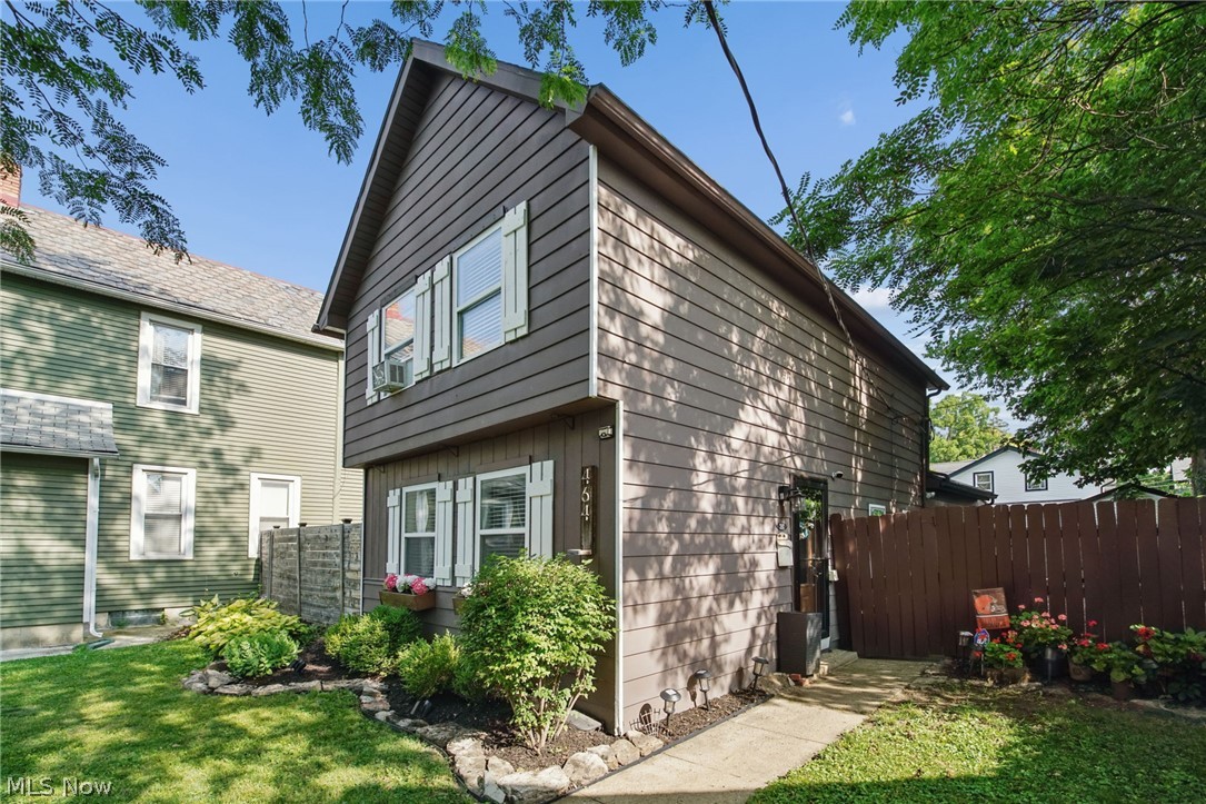 464 Stewart Avenue Columbus OH 43206