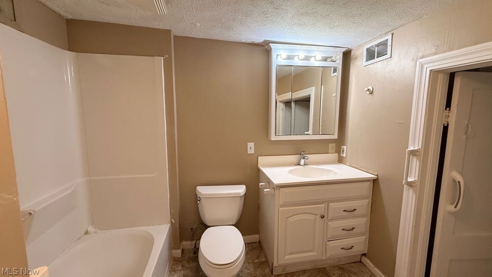 629 Portage Lakes Drive Akron OH 44319