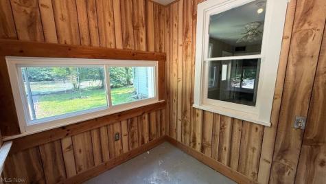 629 Portage Lakes Drive Akron OH 44319