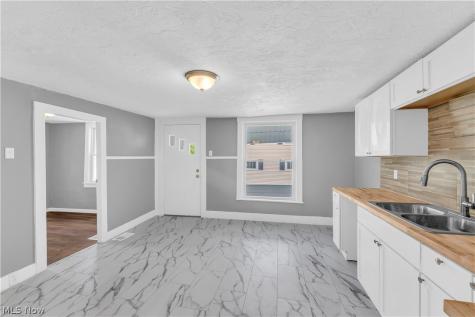 80 Egbert Road Bedford OH 44146