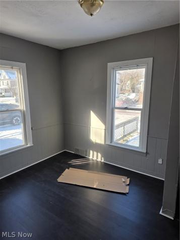 168 Lake Avenue Elyria OH 44035
